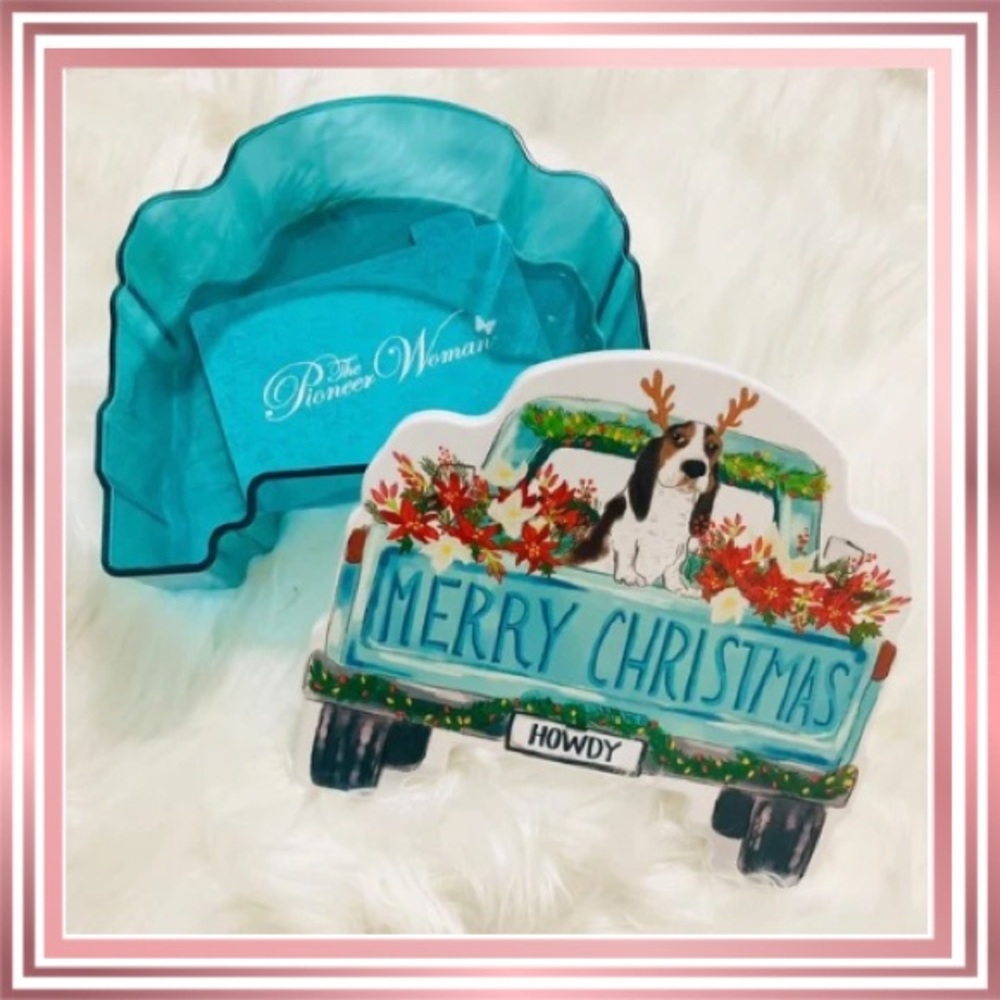 THE PIONEER WOMAN Christmas Storage Container